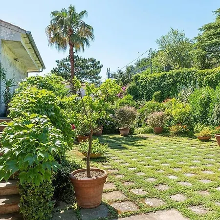 Spacious Villa With Beautiful View And Plot * Villammare