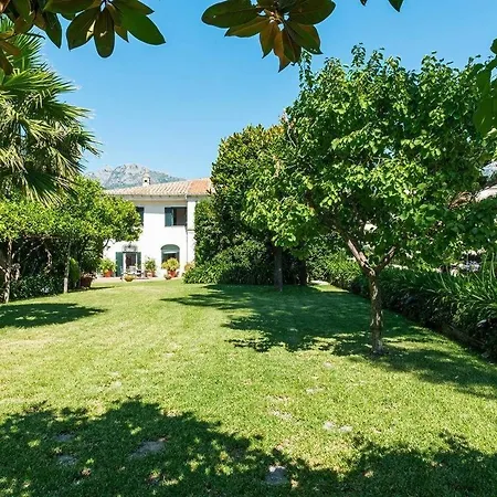 Spacious Villa With Beautiful View And Plot Villammare