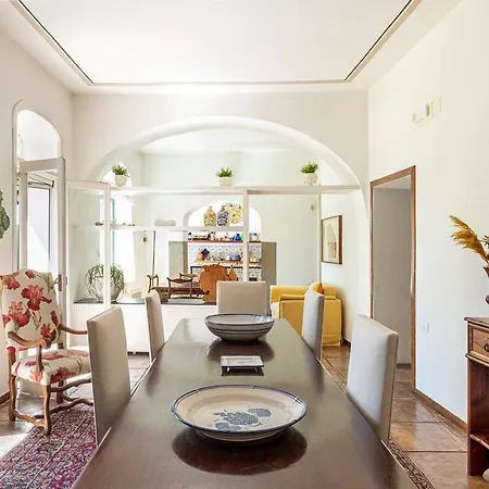 Spacious Villa With Beautiful View And Plot * Villammare