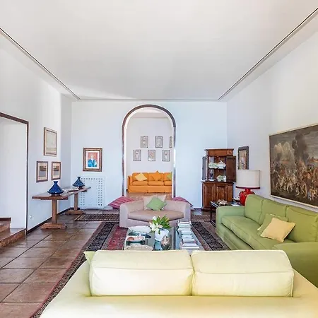 Spacious Villa With Beautiful View And Plot Villa *